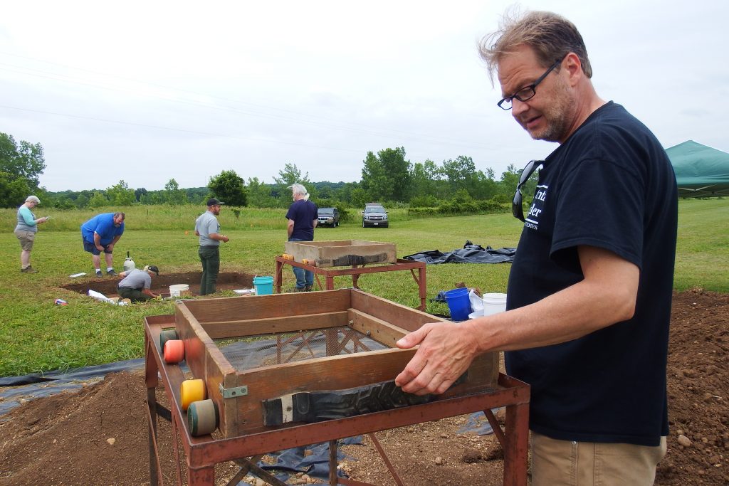 Archaeology sifter